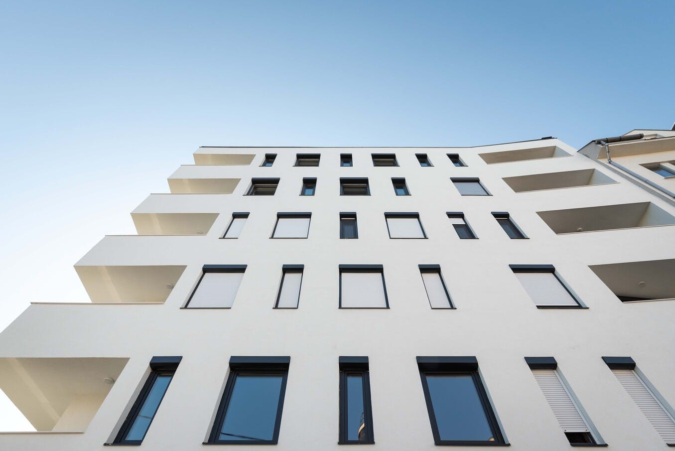 Equinox Founding Partner Bálint was the lead designer and project manager of this 35-unit apartment building in Budapest, Hungary.